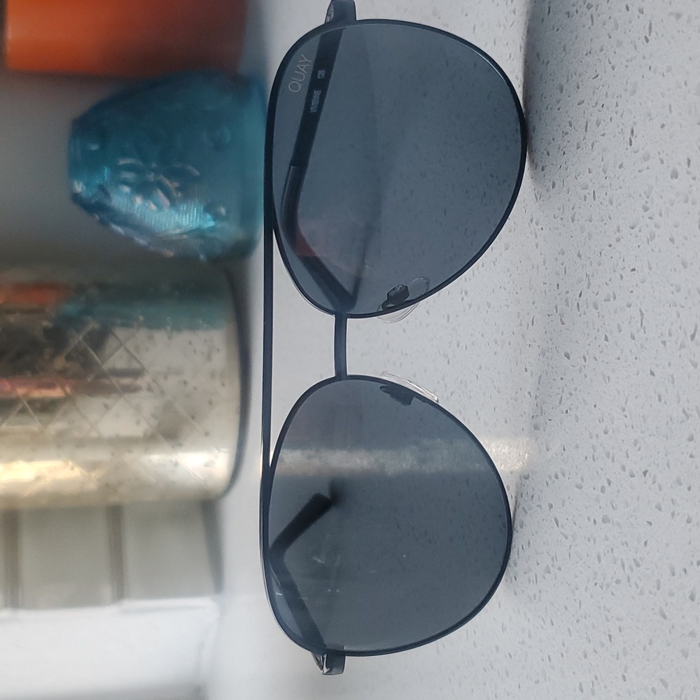 Quay Vivienne 126 Sunnies